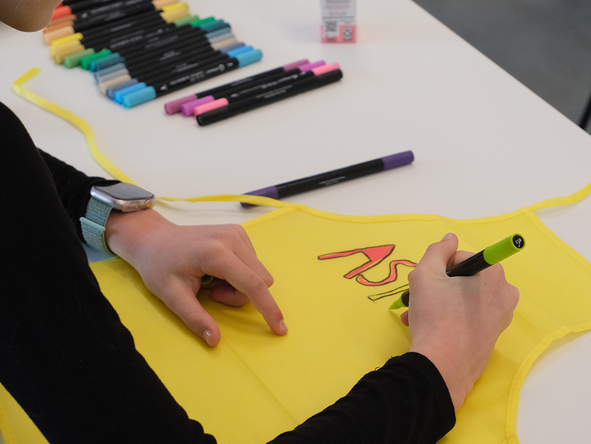 Designing Facilitated Experiences for Early Adolescents: Supporting Psychological Capital and Educational Access in Refugee Contexts